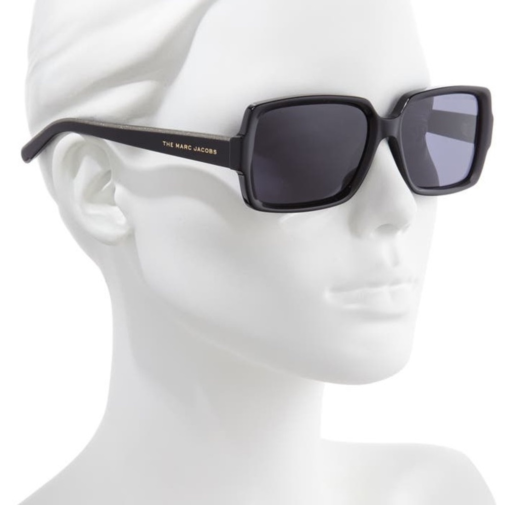 Marc Jacob sun glasses 56mm lens width; 17mm bridge width; 140mm temple length - Picture 2 of 2